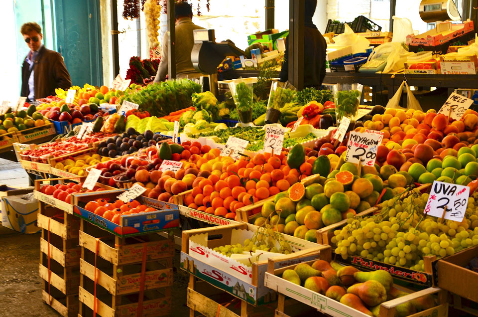  Fruits and vegetables in the Rialto Market.