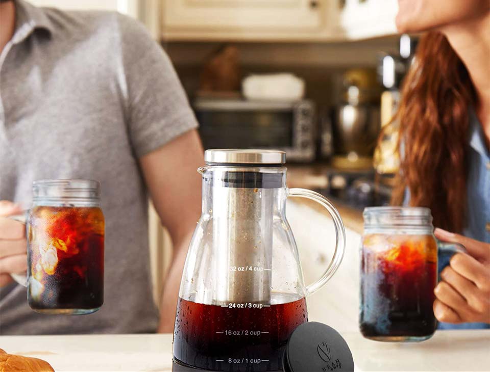 Bean Envy Cold Brew Coffee Maker - 32 oz Glass Iced Tea & Coffee Cold Brew  Maker and Pitcher w/ Silicone Cap & Base 