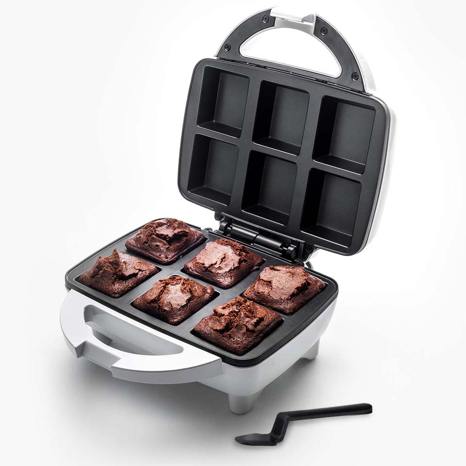 Betty Crocker Brownie Maker and Snack Factory