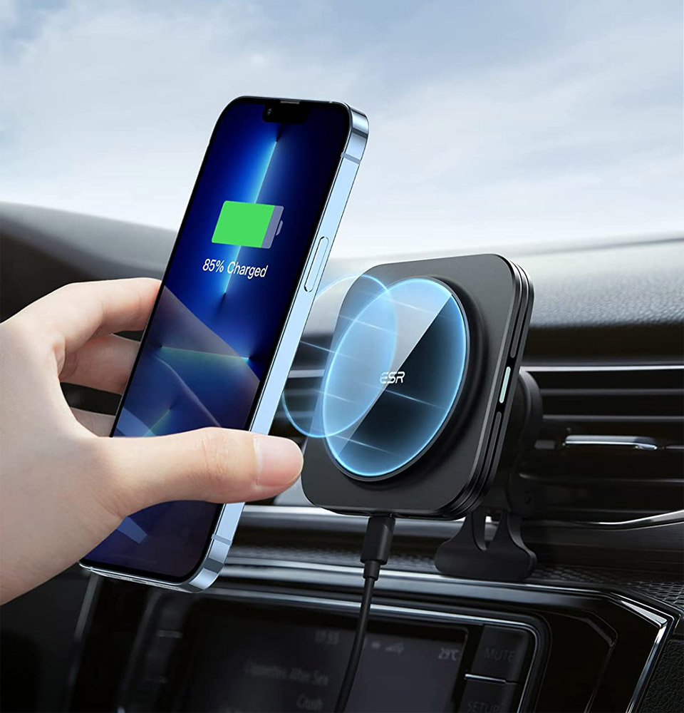 ESR Magnetic Wireless Car Mount Charger