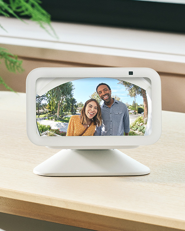 Echo Show 5 (3rd Gen) with Blink Mini