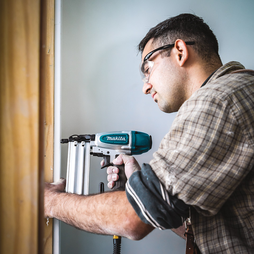 Makita 2-Inch Brad 18-Gauge Nailer 