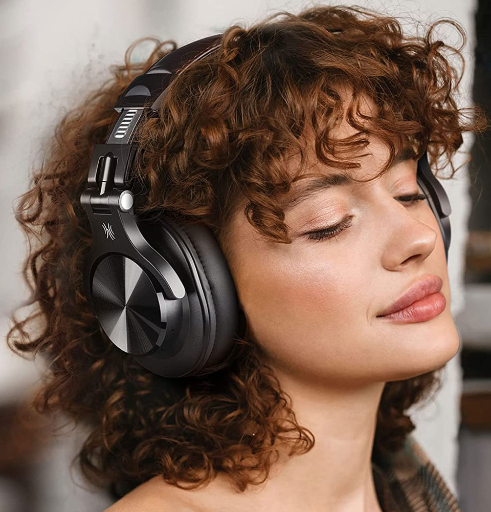 OneOdio A70 Bluetooth Over Ear Headphones