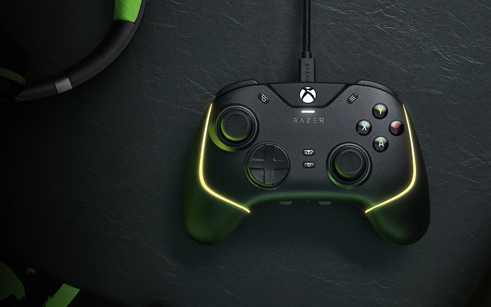 Razer Wolverine V2 Chroma Xbox Series XS Controller