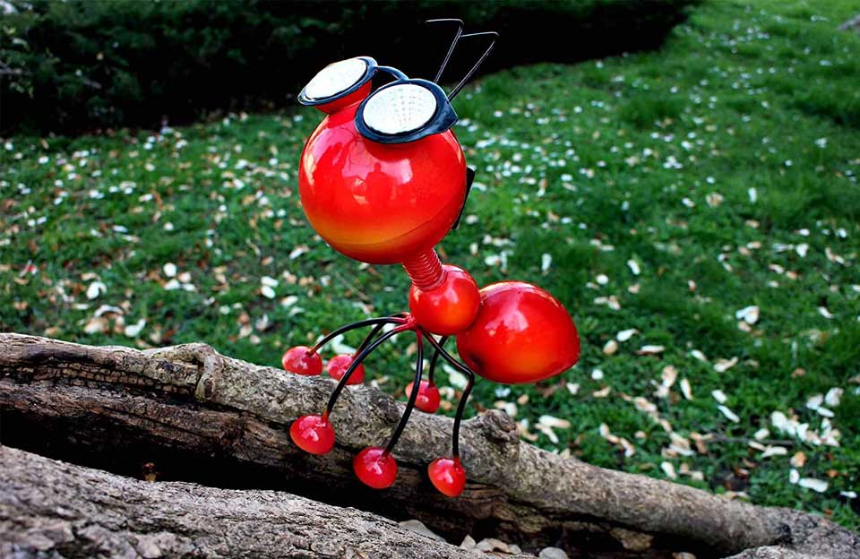 Smarty Gadgets Steel Red Ant Figurine With Solar Powered LED Lights