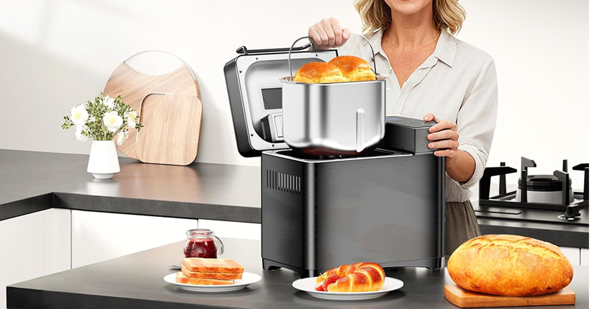 Fresh Warm Bread For The Holidays