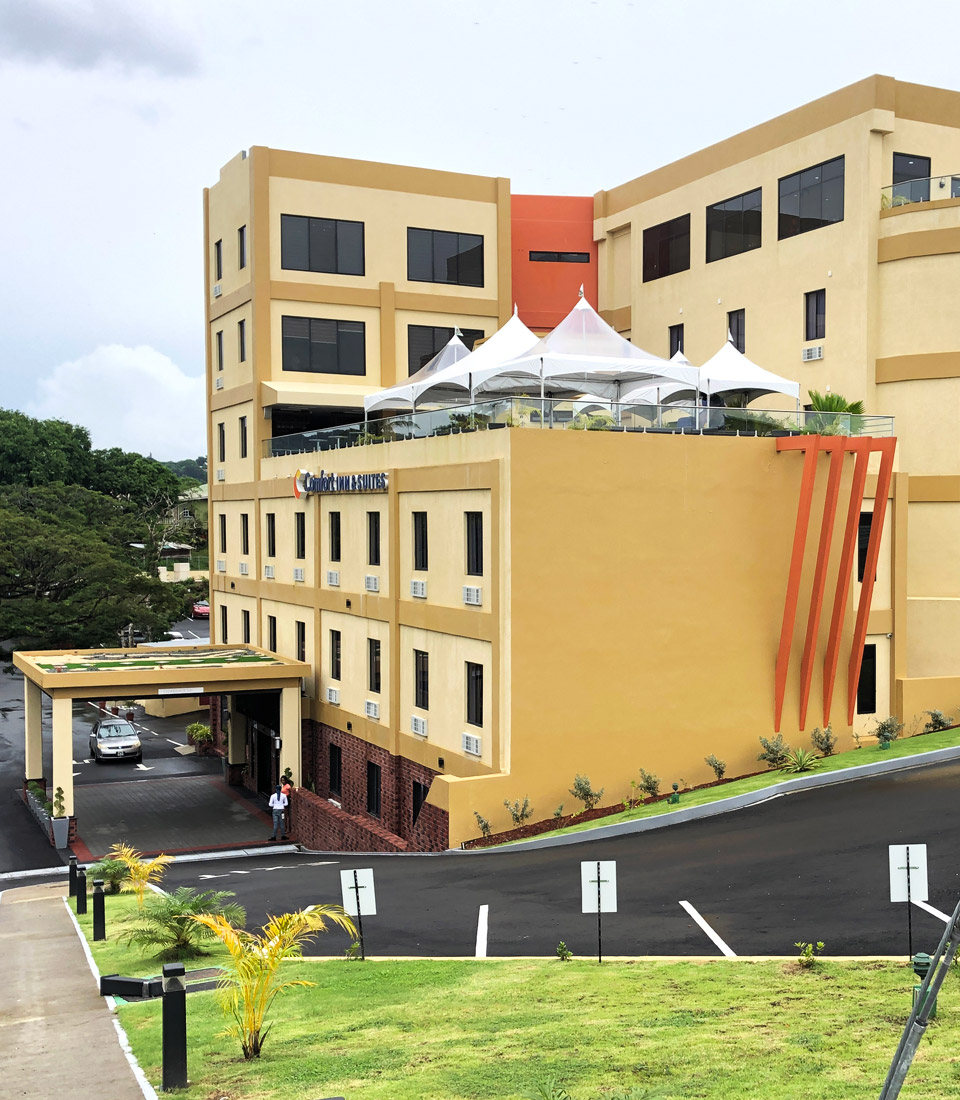 Front view Comfort Inn & Suites Tobago