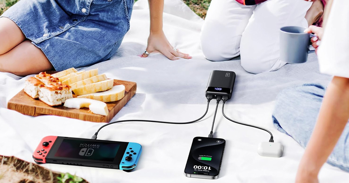Smartphone Gadgets For Travelers